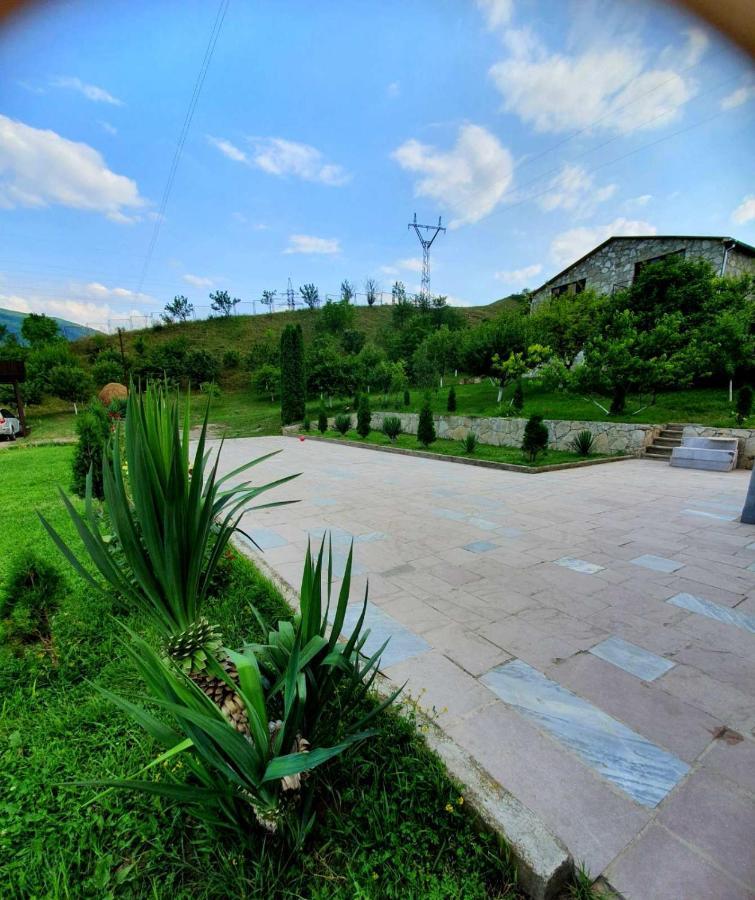 Guest House Ijevan'S Garden Ngoại thất bức ảnh