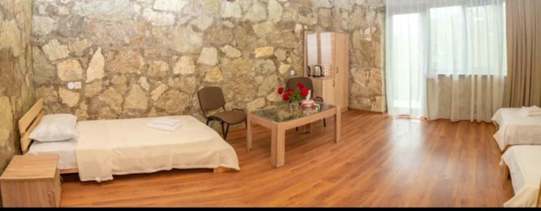 Guest House Ijevan'S Garden Ngoại thất bức ảnh